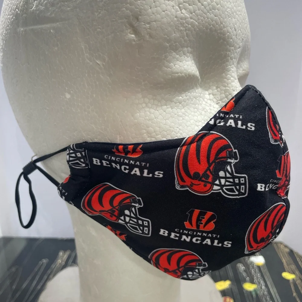 Cincinnati Bengals NFL Team Color Face Mask Logo ~ Adjustable ear stretch laces